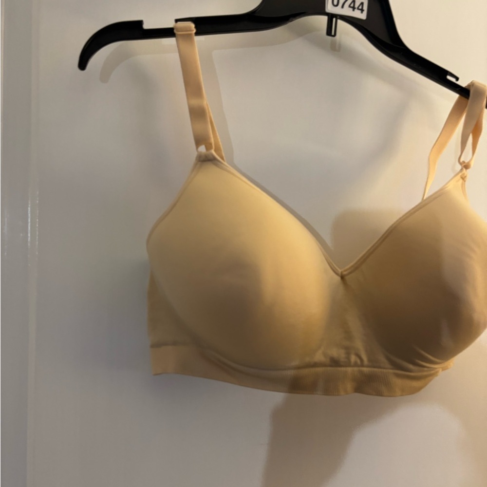 NWT Women's Fruit Of The Loom Cream Comfot Bra Sz 36 DD - Picture 3 of 5